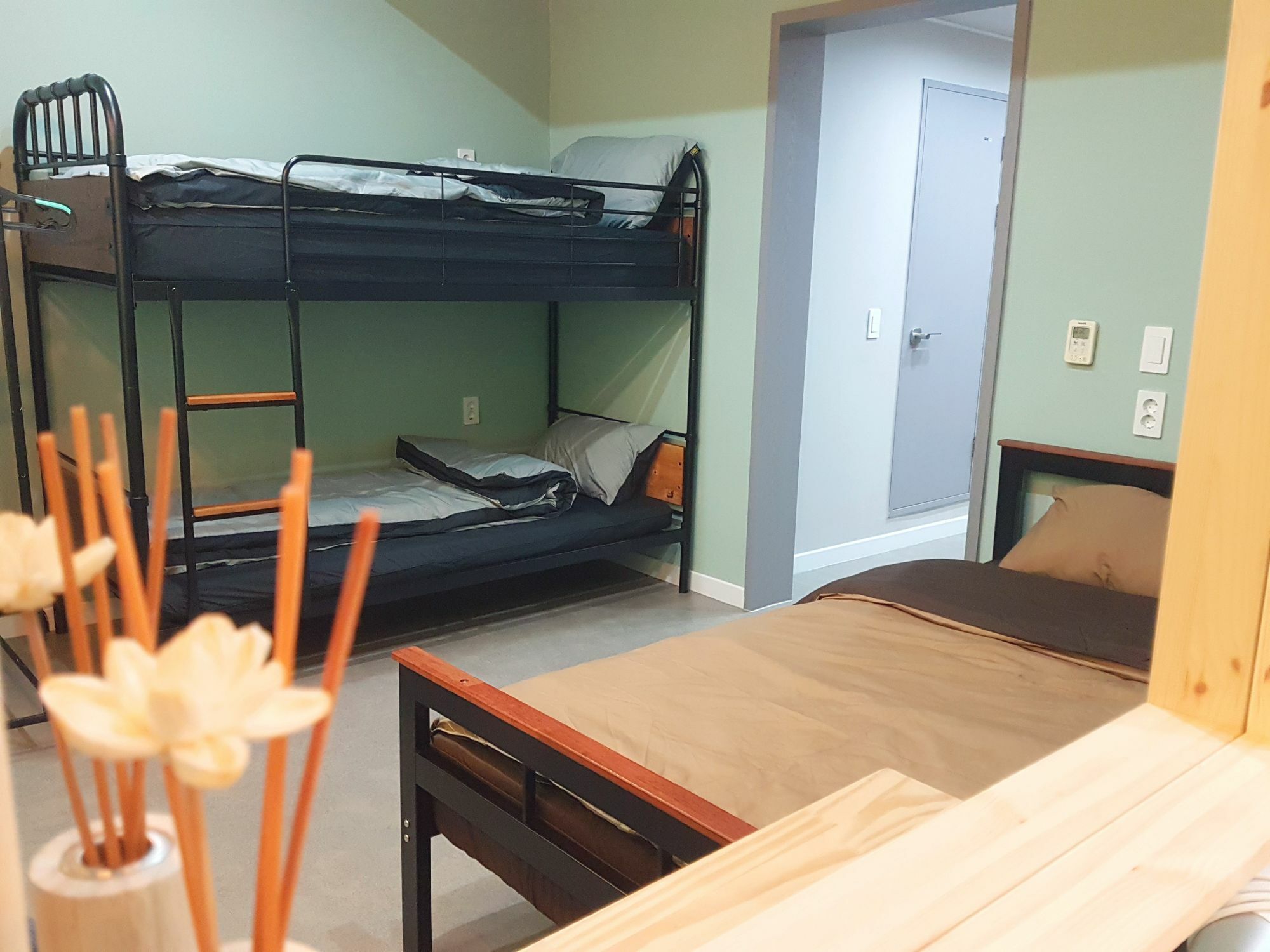 Hotel Takustay Sinchon 2*