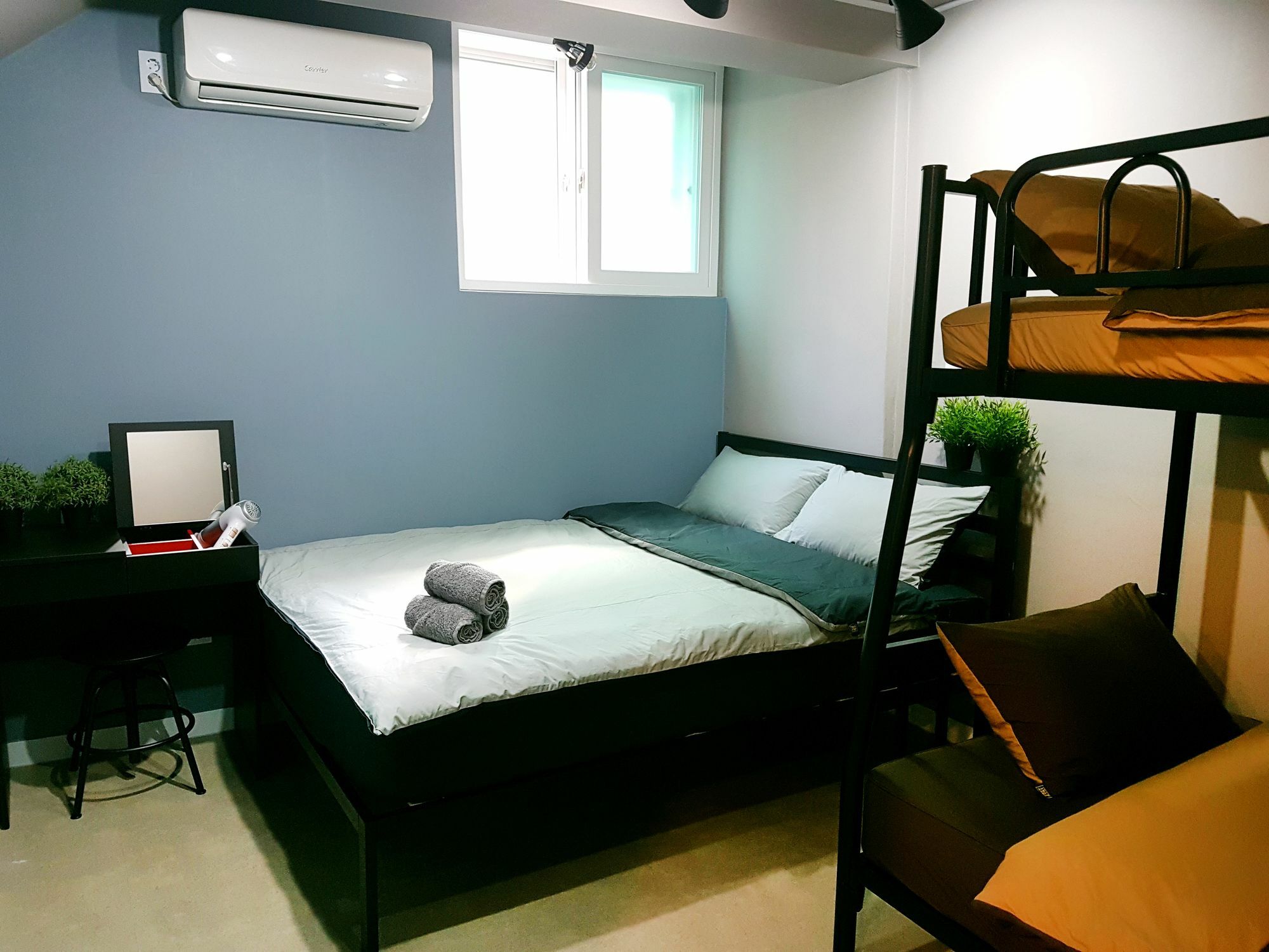 Takustay Sinchon Seoul