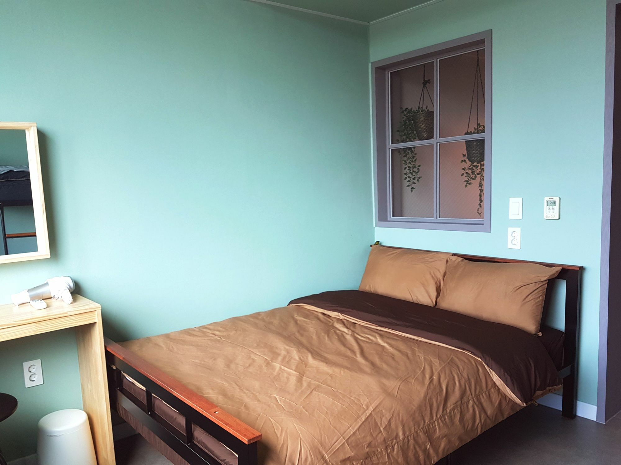 Takustay Sinchon Hotel